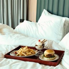 Hotels.com serves up the official Room Service Report - Hotels.com with 